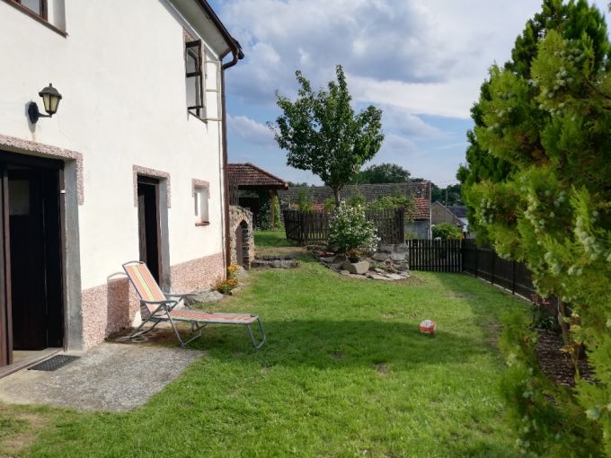 Foto: BLAZENICE 05 - Kouzeln chalupa se zahradou 426 m² na Slapech