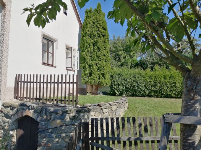 Foto: BLAZENICE 13 - Kouzeln chalupa se zahradou 426 m² na Slapech