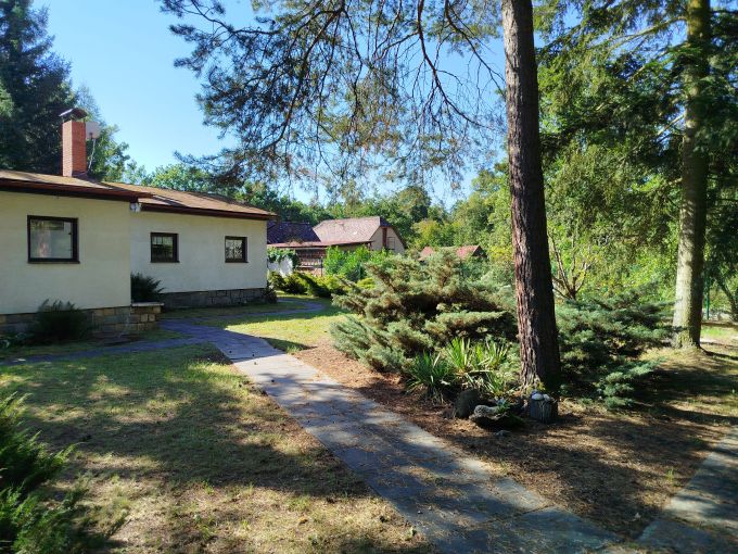 Foto: BUNGALOV25 27 - Perspektivn zdn bungalov 3 + k.k.  se zahradou 678 m² u Davle