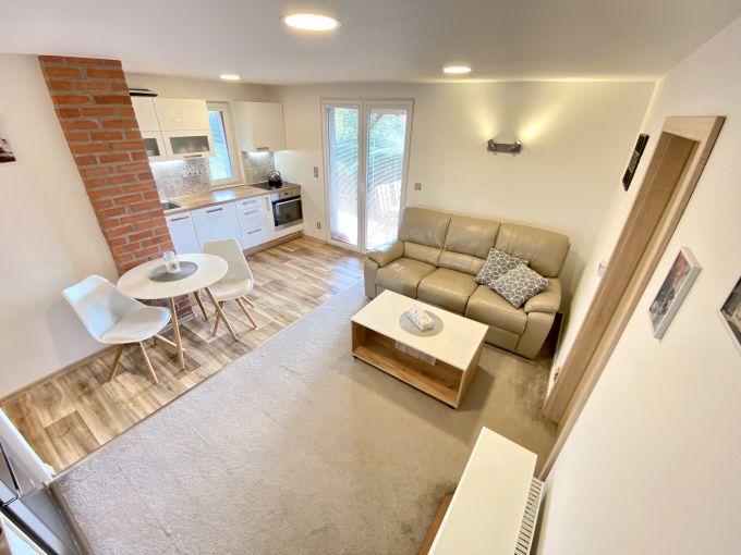 Foto: CHATA JILOVE22 04 - Slunn� zateplen� chata se zahradou 984&nbsp;m&sup2;