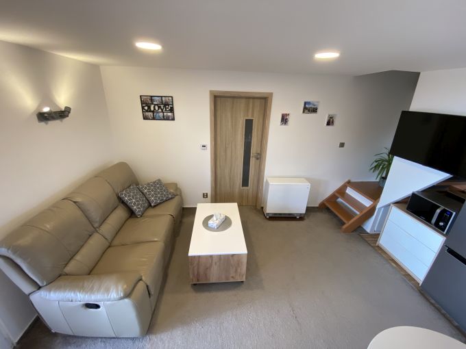 Foto: CHATA JILOVE22 06 - Slunn zateplen chata se zahradou 984 m²
