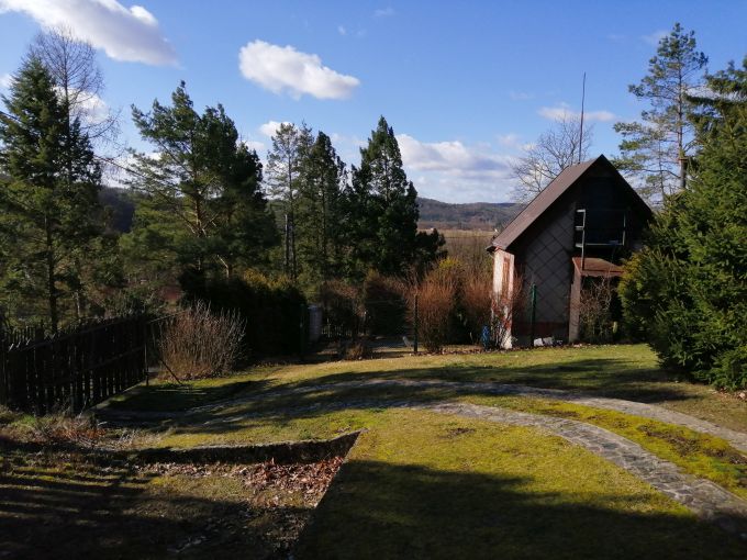 Foto: CHLOMEK22 24 - Zdn patrov chata s prostornou zahradou 1376 m²