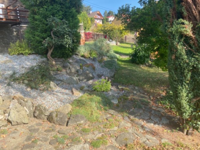 Foto: CHRAST21 12 - Venkovsk rodinn dm k rekonstrukci se zahradou 722 m² a gar