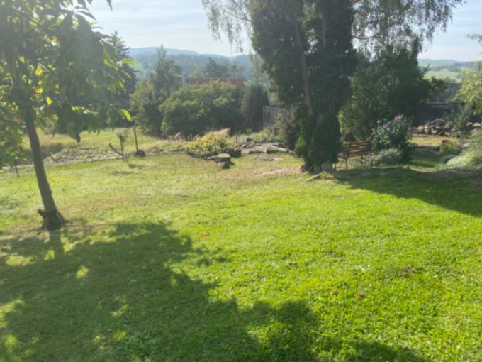 Foto: CHRAST21 17 - Venkovsk rodinn dm k rekonstrukci se zahradou 722 m² a gar