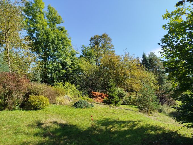 Foto: CHRAST25 04 - D�kladn� rodinn� d�m s kouzelnou proslun�nou zahradou 2 570&nbsp;m&sup2;