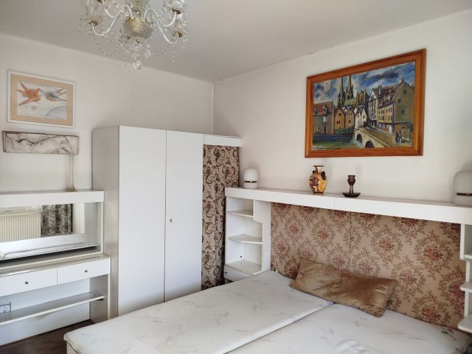 Foto: CHRAST25 12 - D�kladn� rodinn� d�m s kouzelnou proslun�nou zahradou 2 570&nbsp;m&sup2;