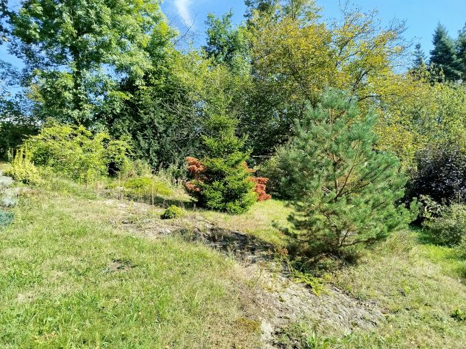 Foto: CHRAST25 26 - D�kladn� rodinn� d�m s kouzelnou proslun�nou zahradou 2 570&nbsp;m&sup2;