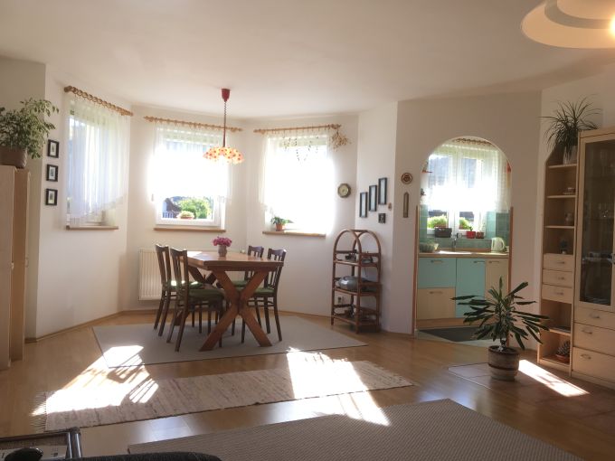 Foto: CTYRKOLY19 07 - Precizn zateplen rodinn dm 5+1 s prostornou zahradou 1597 m², gar, baznem a zahradnm srubem