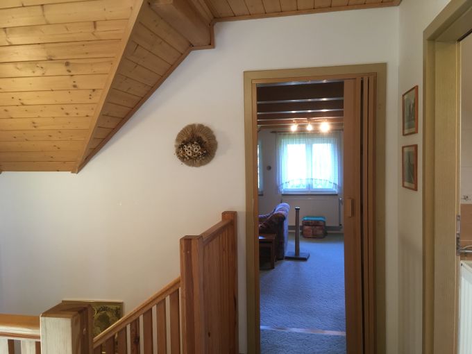 Foto: CTYRKOLY19 21 - Precizn zateplen rodinn dm 5+1 s prostornou zahradou 1597 m², gar, baznem a zahradnm srubem