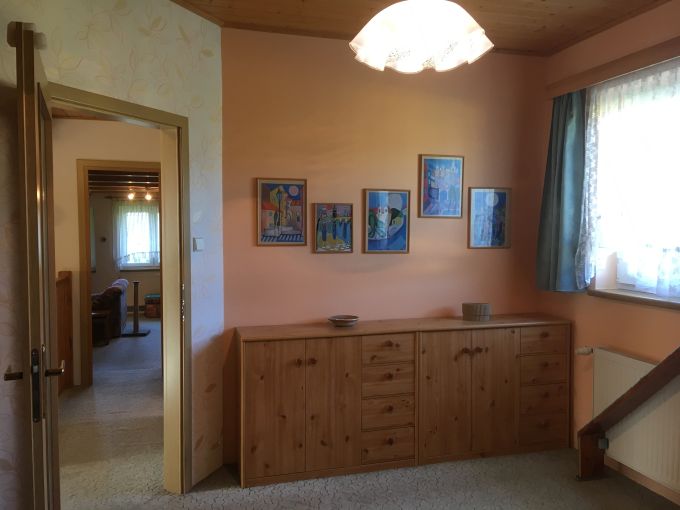 Foto: CTYRKOLY19 23 - Precizn zateplen rodinn dm 5+1 s prostornou zahradou 1597 m², gar, baznem a zahradnm srubem