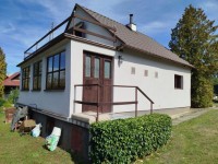 Sympatick zdn rekrean chata se zahradou 458 m²
