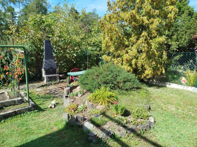 Foto: DAVLE25 14 - Sympatick zdn rekrean chata se zahradou 458 m²