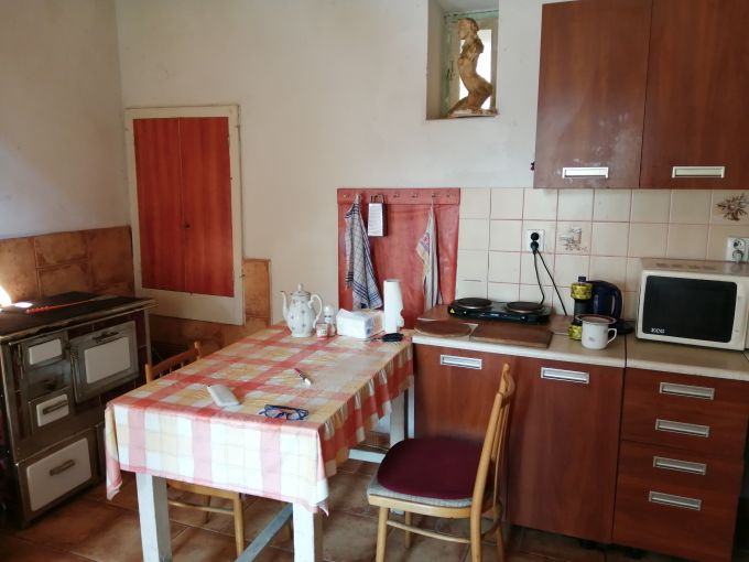 Foto: DOMEK20 06 - Zdn domek 2+1 se zahrdkou 266 m² a podsklepenou terasou