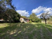  Slunn stavebn parcela s chatou k rekonstrukci o vme 841 m²