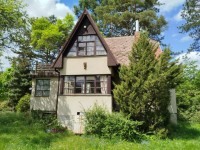 Patrov chatovilka se zahradou - stavebn parcelou 1 503 m² 
