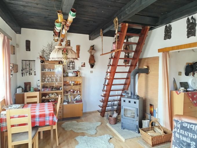 Foto: KP 25 04 - Zdn patrov chata s gar, vlastn parcelou 450 m² a baznkem