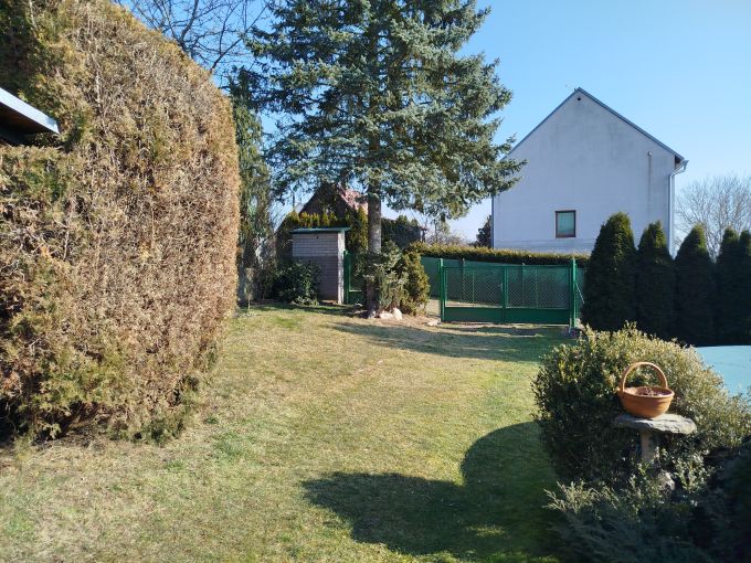 Foto: KP 25 19 - Zdn patrov chata s gar, vlastn parcelou 450 m² a baznkem