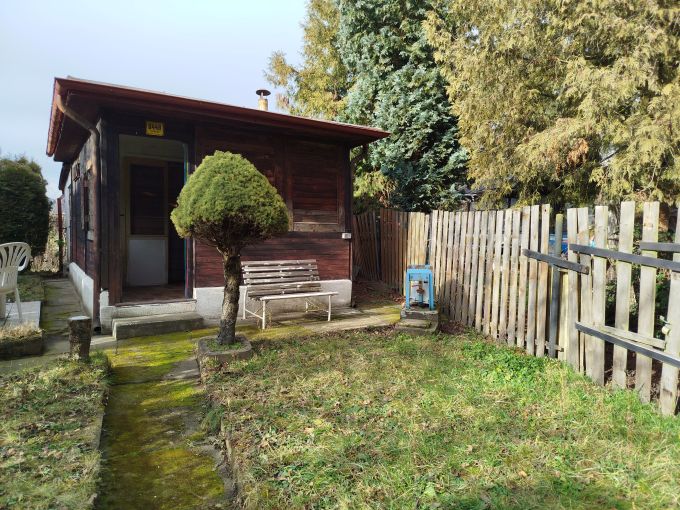 Foto: LIPENCE 12 - Rybsk chata s vlastnm rovinatm pozemkem - zahrdkou 107 m²