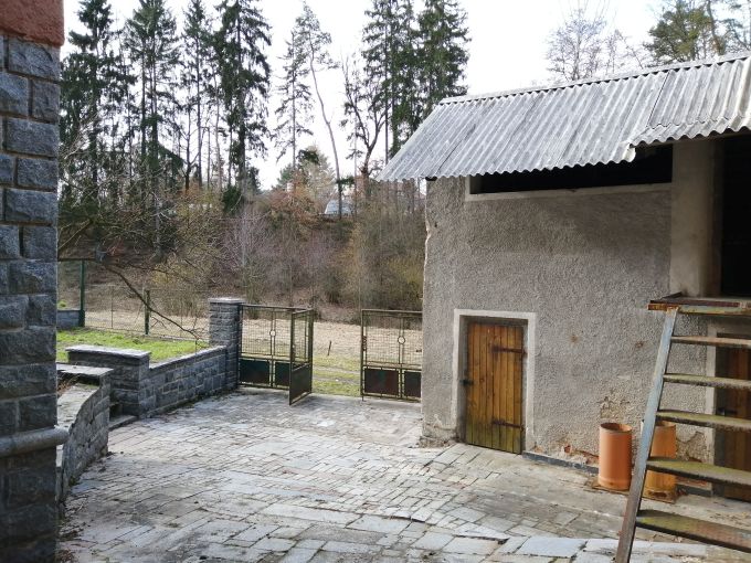 Foto: NOVA VES19 22 - Rodinn dm se stodolou, dlnou a zahradou 1300 m²