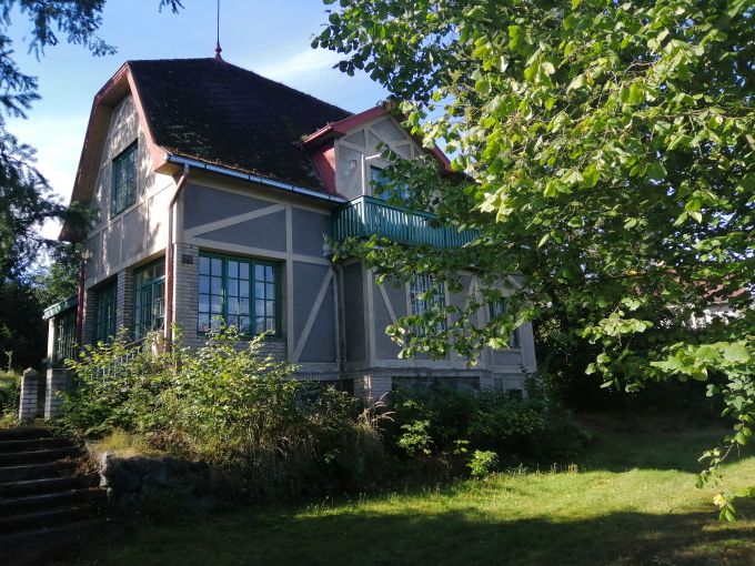 Foto: PIKO2020 01 - Rodinn dm 5+1 se zahradou 2500 m², gar a altnem 