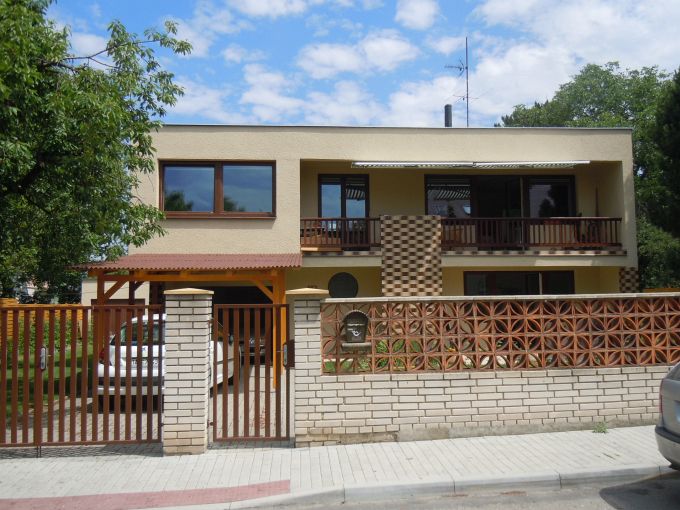 Foto: RICANY17 01 - Reprezentativn vila se zahradou 802 m² v anech u Prahy