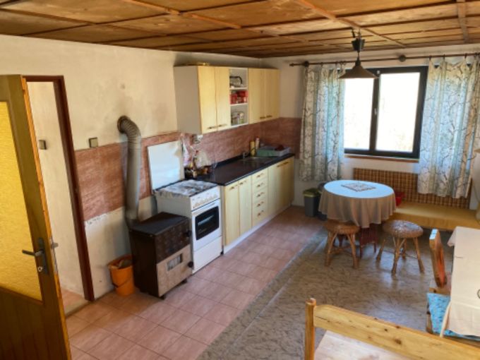 Foto: SAZAVA22 08 - Kvalitn zdn patrov chata se zahradou 380 m²