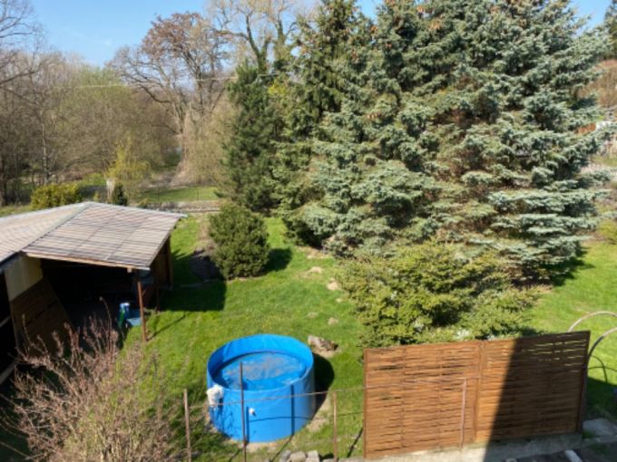 Foto: SULICE21 03 - Rodinn dm 4+1 se samostatnou gar a zahradou 960 m²