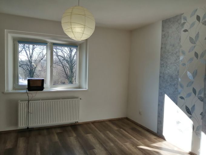 Foto: SULICE21 12 - Rodinn dm 4+1 se samostatnou gar a zahradou 960 m²