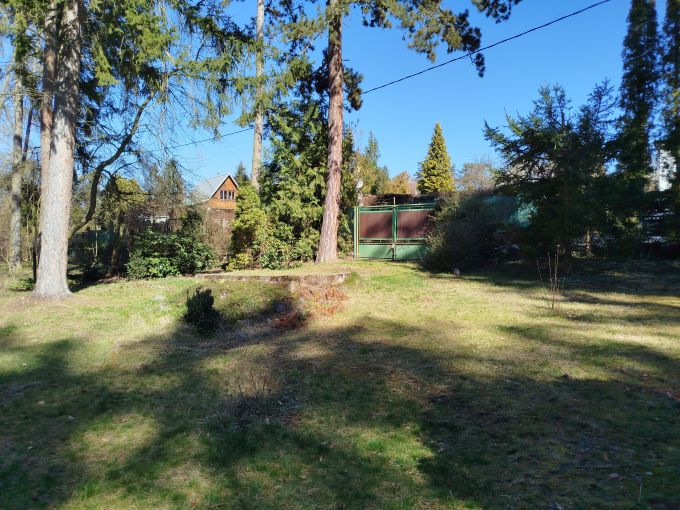 Foto: TRESNOVKA25 03 - Slunn� zd�n� chata se zahradou 708&nbsp;m&sup2;