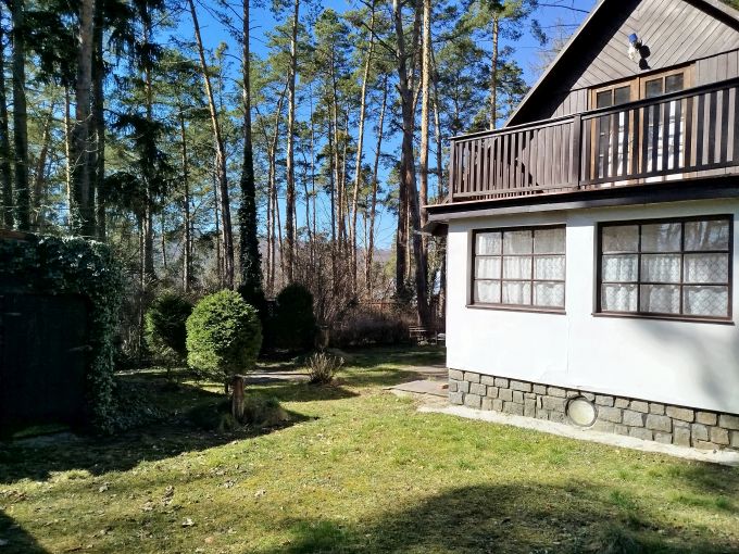 Foto: TRESNOVKA25 21 - Slunn zdn chata se zahradou 708 m²