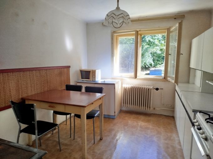 Foto: VILA25 15 - Patrov zdn vila k rekonstrukci s pozemkem 7 072 m²